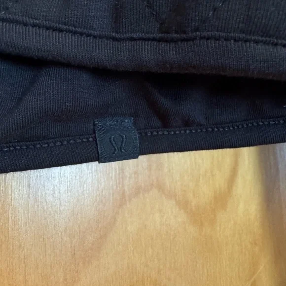 Lululemon Women's Black Quilted Calm Jacket - Picture 4 of 6